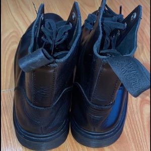 DR MARTENS TALIB BLACK LEATHER US MED SIZE 7